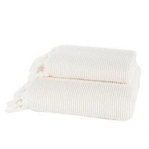 белое красивое хлопковое полотенце